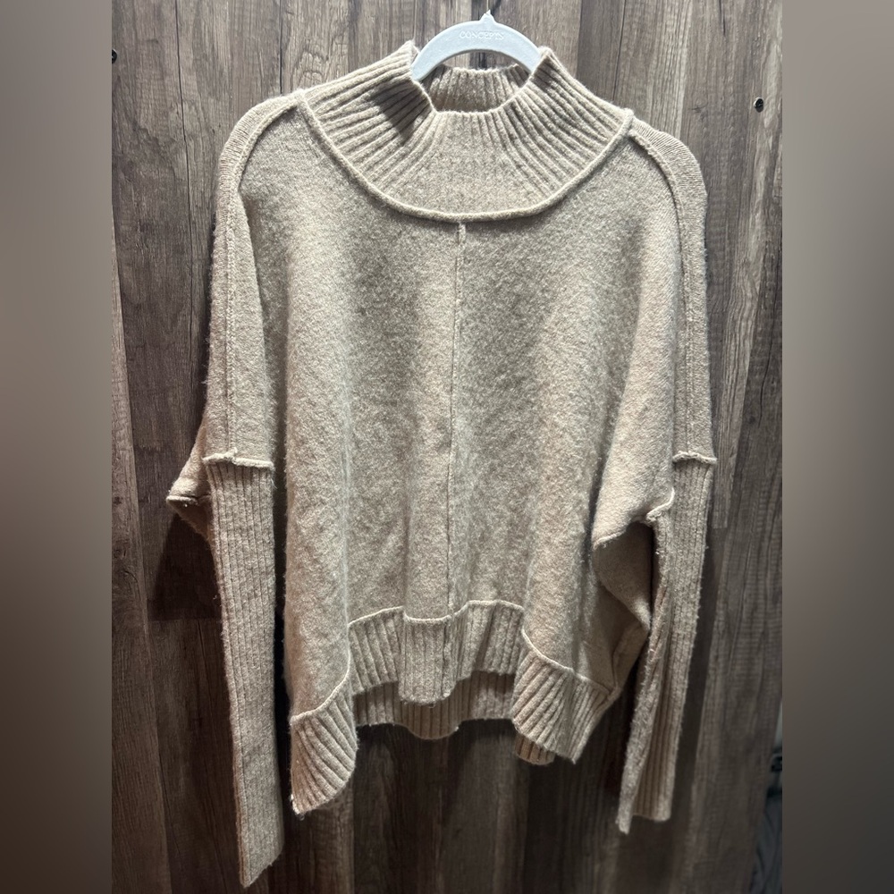Maeve by Anthropology Cozy Cream Sweater Womens med EUC
